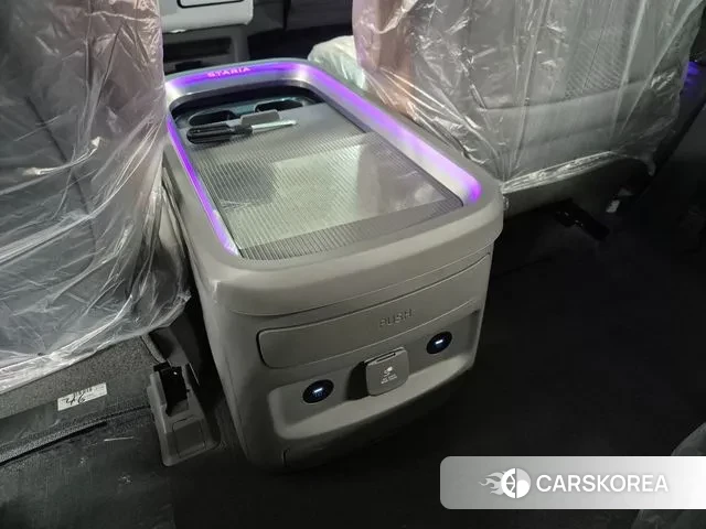 Hyundai Staria 2025 Черный из Кореи, фото 4