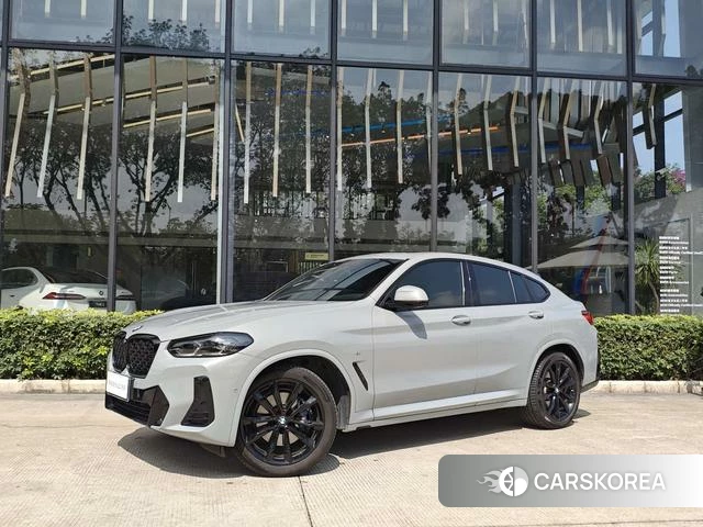BMW X4 2022 Серебристо-серый из Китая, фото 4