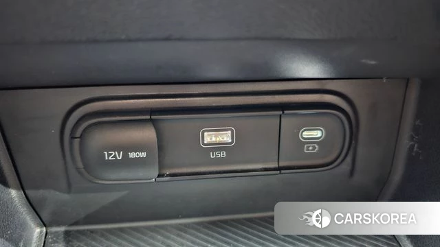 Kia Sportage 5th Generation 2022 Белый из Кореи, фото 4
