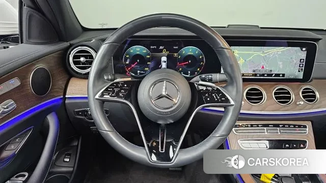 Mercedes-Benz E-Class W213 2022 Белый из Кореи, фото 4