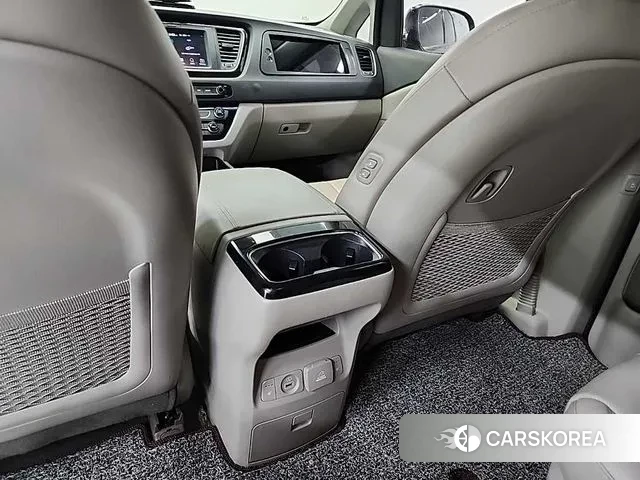 Kia The New Carnival 2019 Серый из Кореи, фото 4