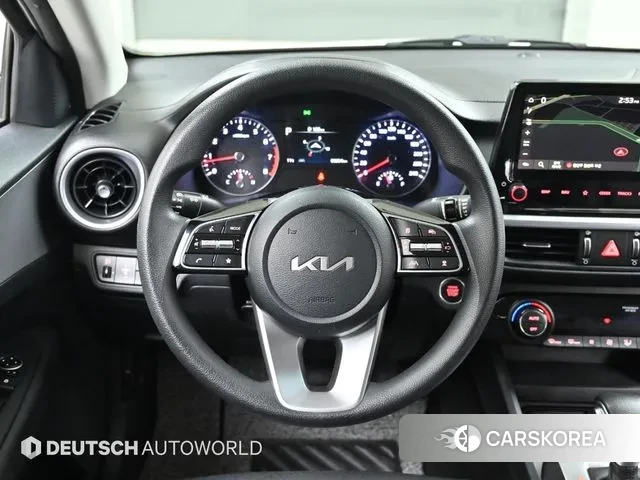 Kia The New K3 2nd generation 2021 Белый из Кореи, фото 4