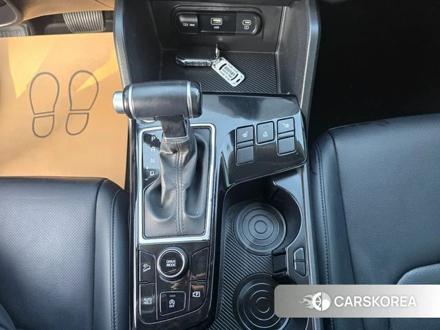 Kia Sportage 5th Generation 2022 Белый из Кореи, фото 4