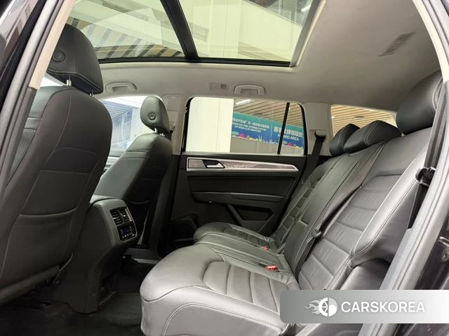 Volkswagen Tourang 2019 Черный из Китая, фото 4