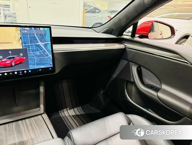 Tesla Model S 2023 Красный из Китая, фото 4