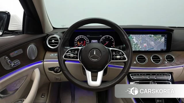 Mercedes-Benz E-Class W213 2019 Белый из Кореи, фото 4