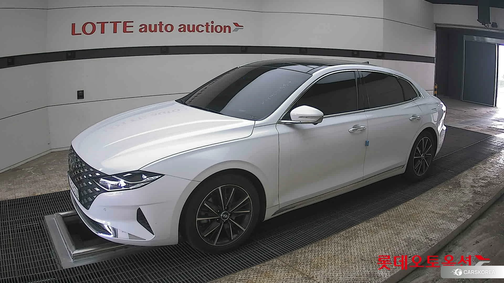 Hyundai Grandeur 2021 Белый из Кореи, фото 4