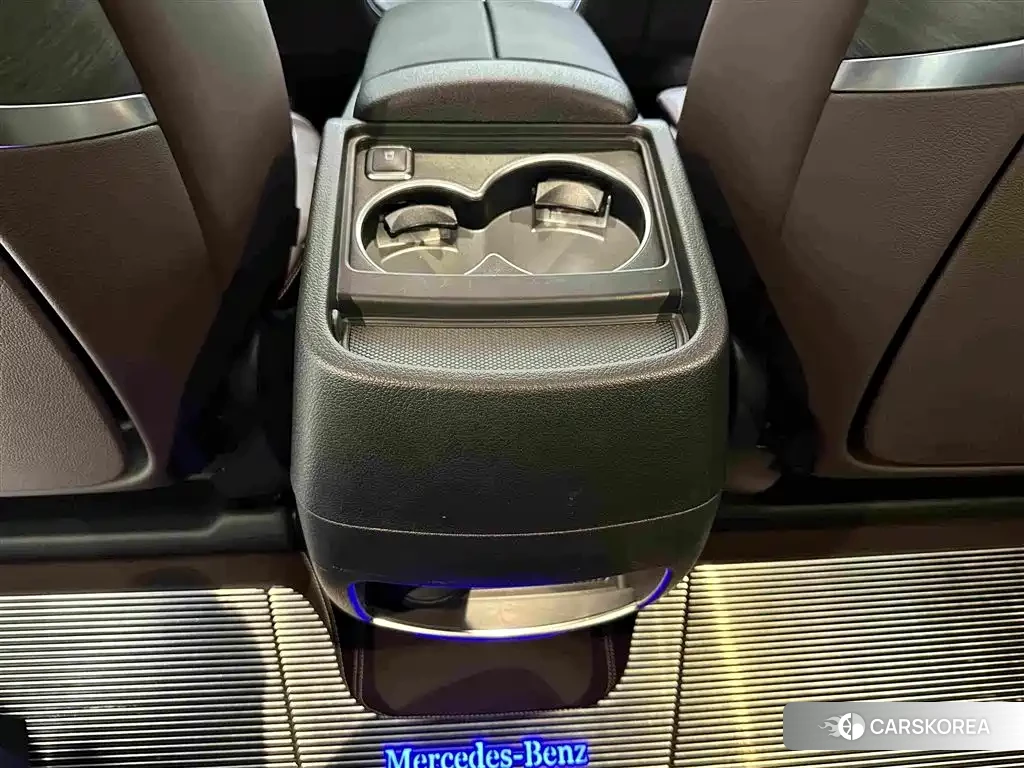 Mercedes-Benz V-Class 2024 Черный из Китая, фото 4