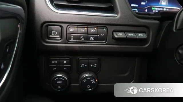 Chevrolet (GM Daewoo) Tahoe 2022 Черный из Кореи, фото 4