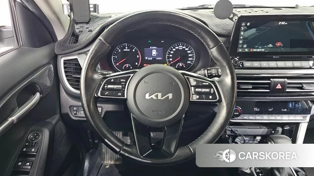 Kia Seltos 2021 Белый из Кореи, фото 4