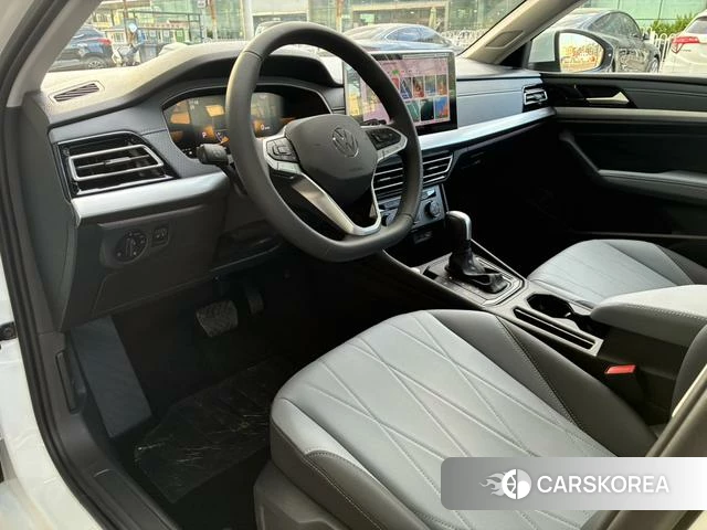 Volkswagen Lavida 2026 Белый из Китая, фото 4