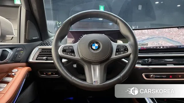 BMW X7 (G07) 2024 Серебристо-серый из Кореи, фото 4