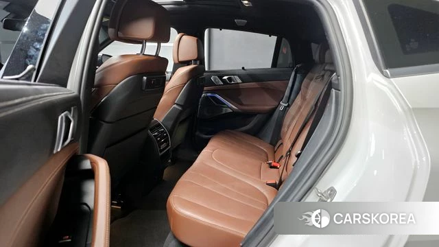 BMW X6 (G06) 2021 Белый из Кореи, фото 4