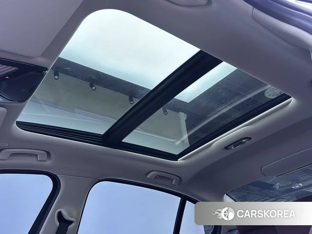 BMW 3 series 2025 Серебристо-серый из Китая, фото 4