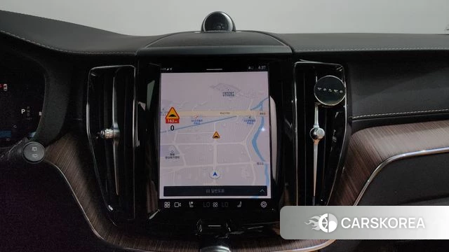 Volvo XC60 second Generation 2021 Белый из Кореи, фото 4