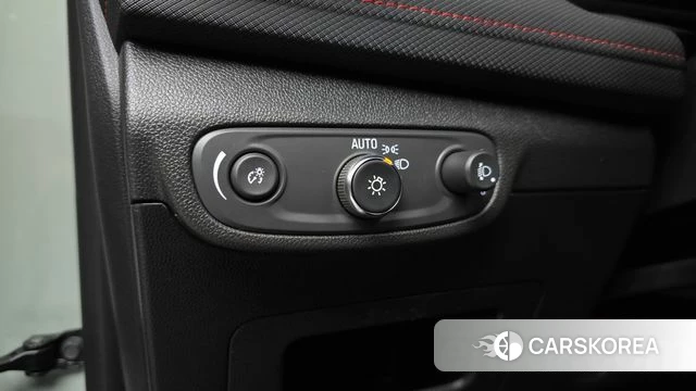 Chevrolet (GM Daewoo) The New Trail Blazer 2023 Цвет тростника из Кореи, фото 4