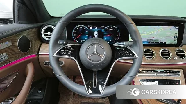 Mercedes-Benz E-Class W213 2023 Белый из Кореи, фото 4