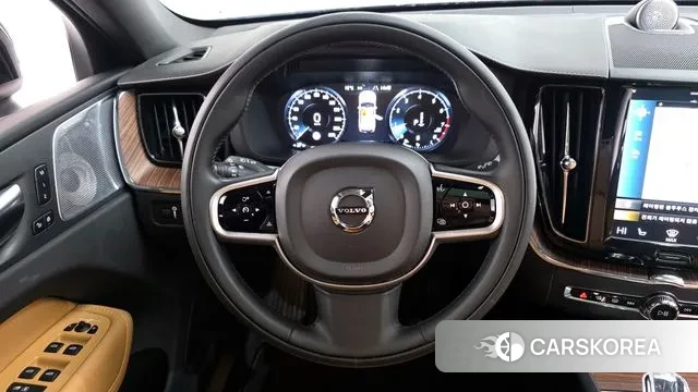 Volvo XC60 second Generation 2021 Черный из Кореи, фото 4