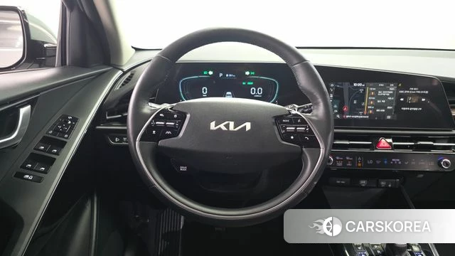 Kia Di Ol Nu Niro 2022 Темно-зеленый из Кореи, фото 4