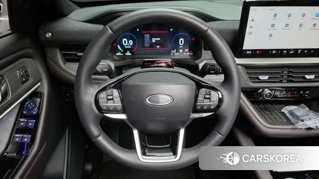 Ford Explorer 6th Generation 2024 Белый из Кореи, фото 4