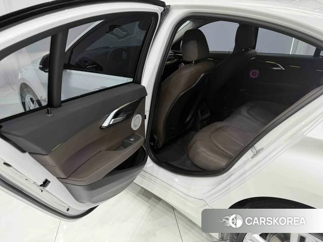 BMW 1 series 2023 Белый из Китая, фото 4