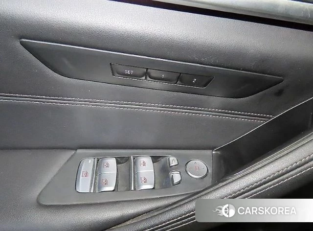 BMW 5 Series (G30) 2021 Белый из Кореи, фото 4
