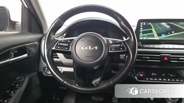 Kia Seltos 2022 Белый из Кореи, фото 4