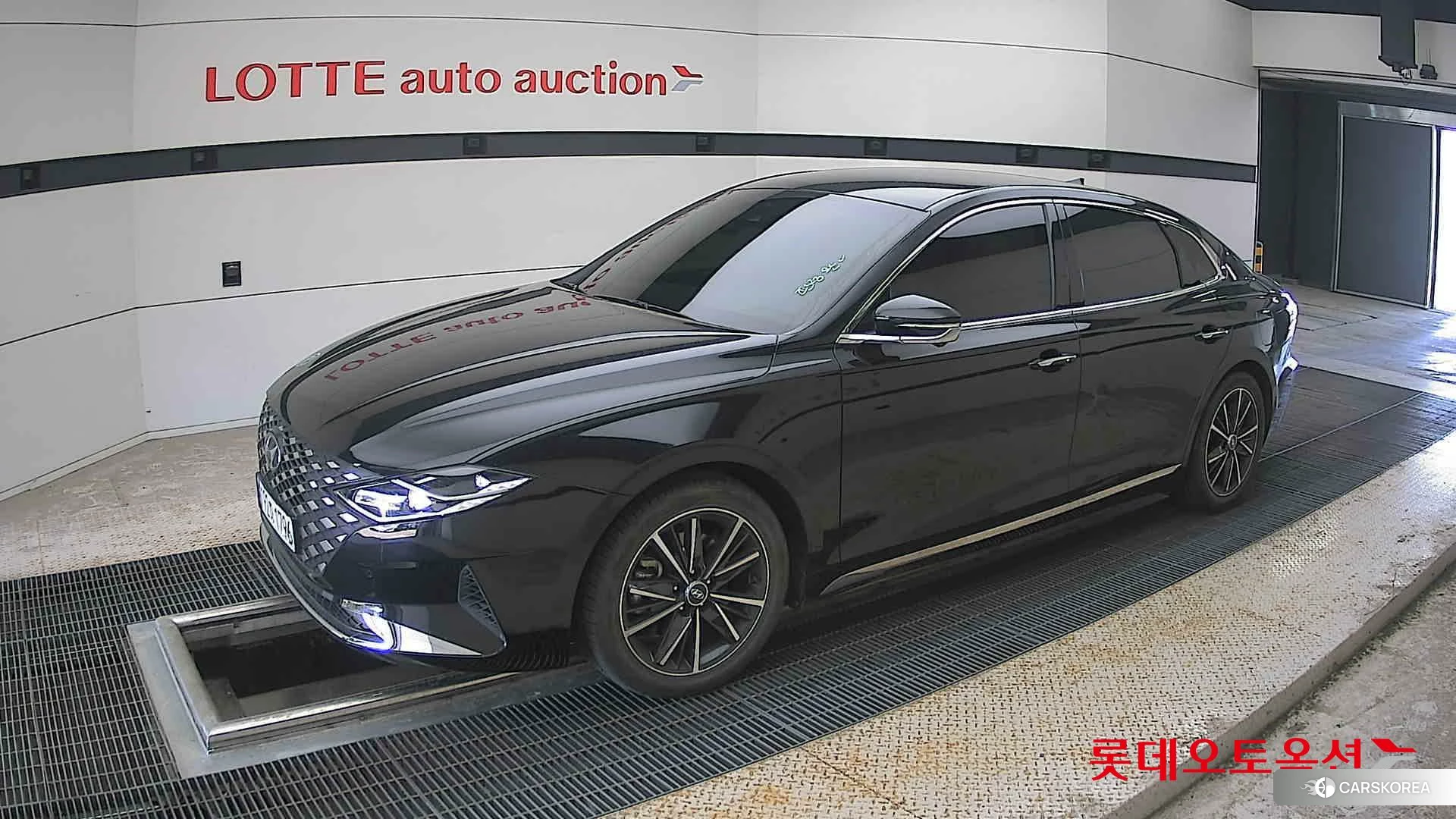 Hyundai Grandeur 2023 Abyss Black Pearl из Кореи, фото 4