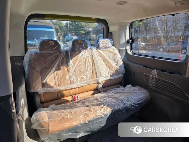 Hyundai Staria 2025 Черный из Кореи, фото 4