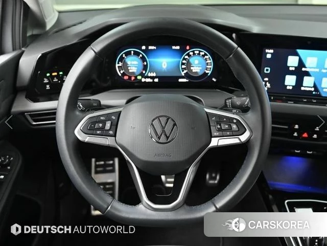 Volkswagen Golf 8th Generation 2023 Серебристо-серый из Кореи, фото 4