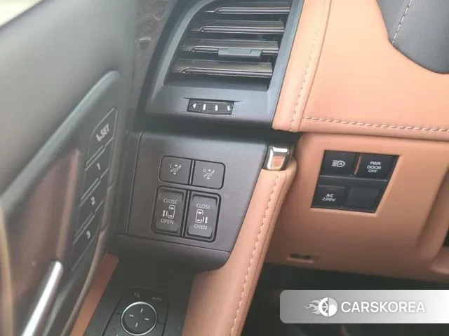 Toyota Alphard 4th Generation 2024 Белый из Кореи, фото 4