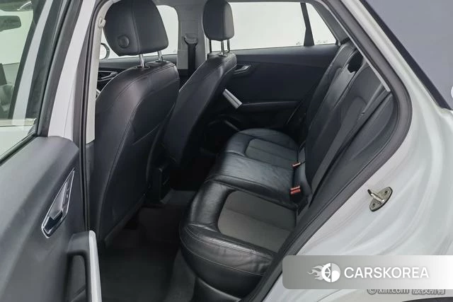 Audi Q2L 2019 Белый из Китая, фото 4