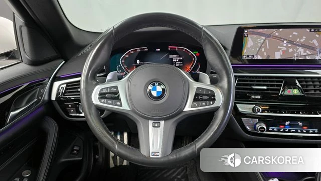 BMW 5 Series (G30) 2019 Белый из Кореи, фото 4