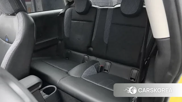 Mini Cooper C 4th generation 2025 Желтый из Кореи, фото 4