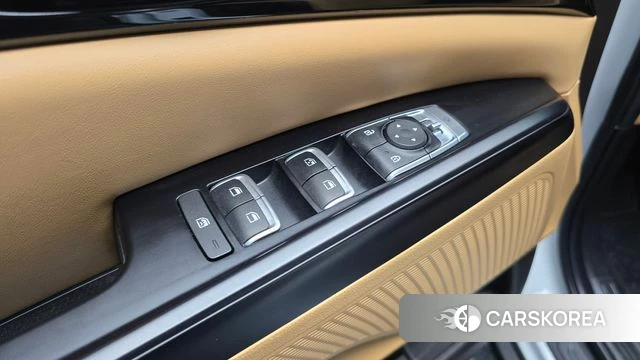 Kia Carnival 4th generation 2023 Белый из Кореи, фото 4