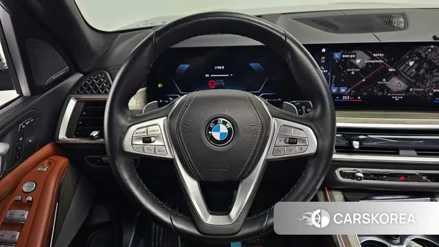 BMW X7 (G07) 2023 Песочный из Кореи, фото 4