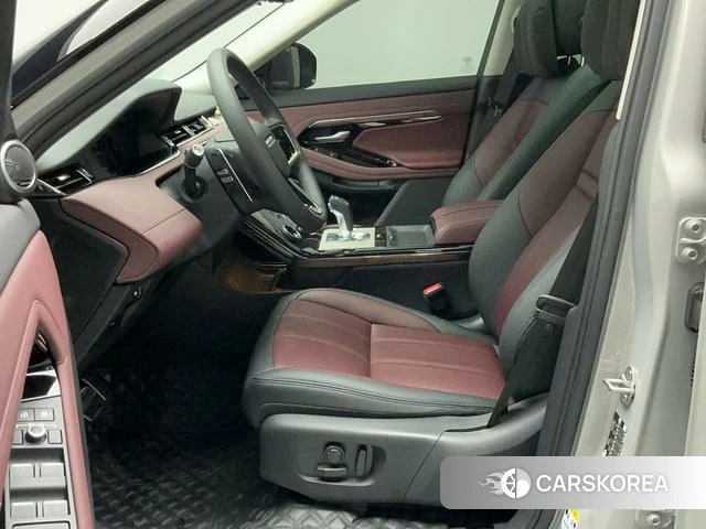 Land Rover Range Rover Aurora 2023 Серебристо-серый из Китая, фото 4