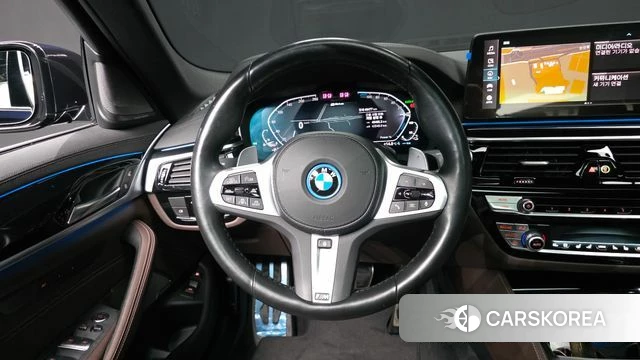 BMW 5 Series (G30) 2022 Черный из Кореи, фото 4