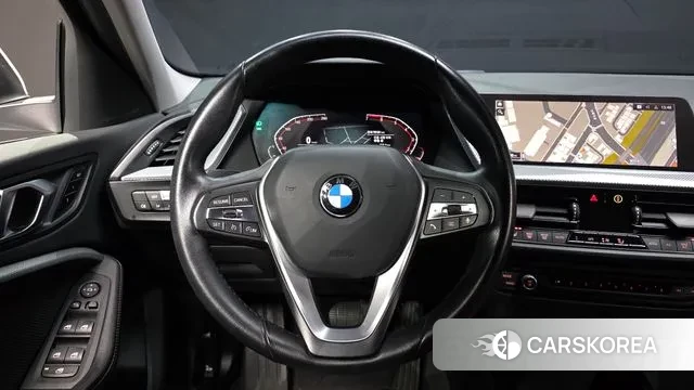 BMW 1 Series (F40) 2021 Белый из Кореи, фото 4