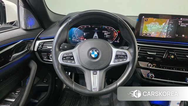 BMW 5 Series (G30) 2021 Белый из Кореи, фото 4