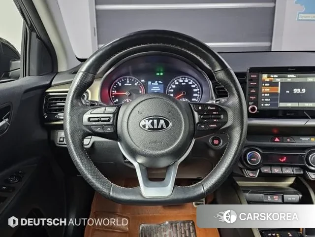 Kia Stonic 2019 Черный из Кореи, фото 4
