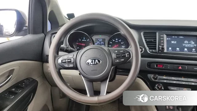 Kia The New Carnival 2019 Серебряный из Кореи, фото 4