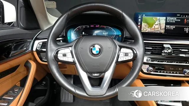 BMW 5 Series (G30) 2021 Белый из Кореи, фото 4