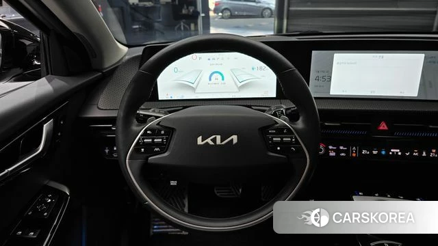 Kia EV6 2023 Серый из Кореи, фото 4