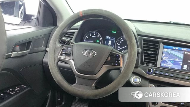 Hyundai Avante AD 2018 Белый из Кореи, фото 4