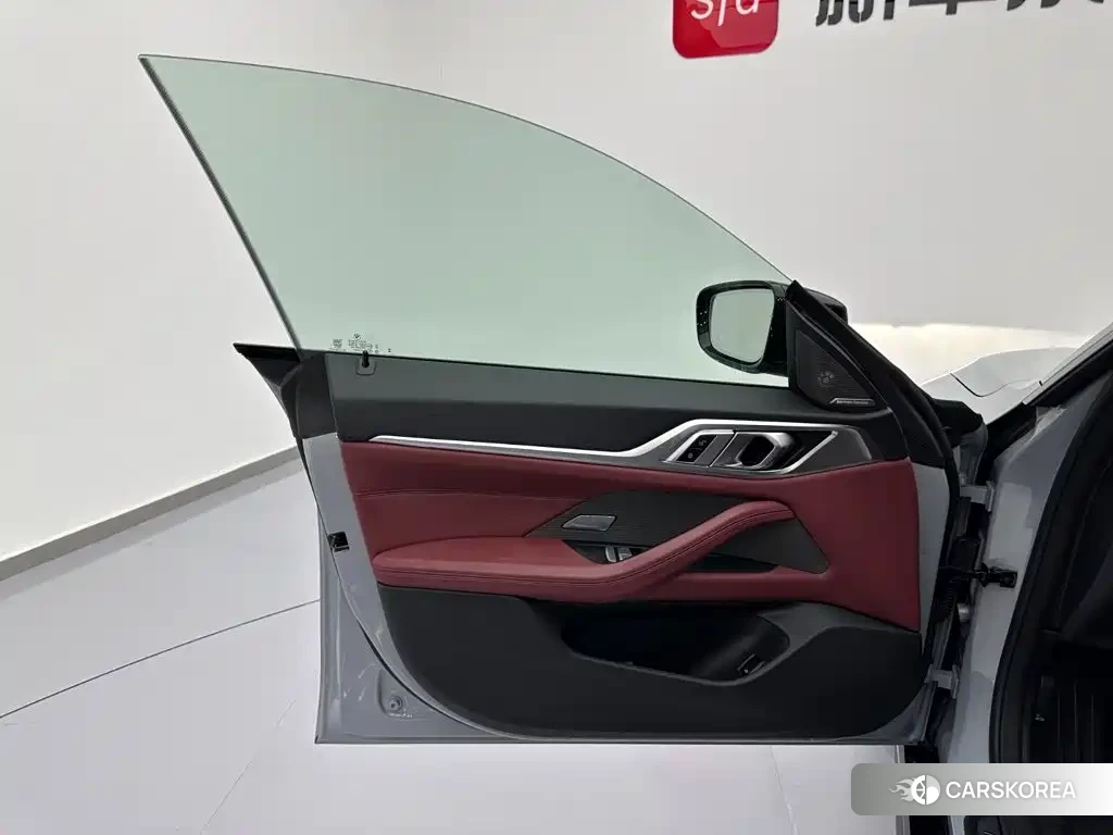 BMW 4 series 2025 Silver/gray из Китая, фото 4