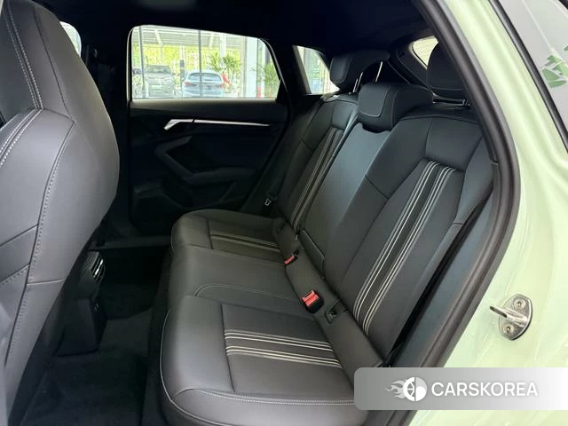 Audi A3 2023 Зеленый из Китая, фото 4
