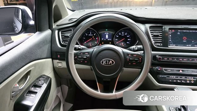 Kia The New Carnival 2018 Серебристо-серый из Кореи, фото 4