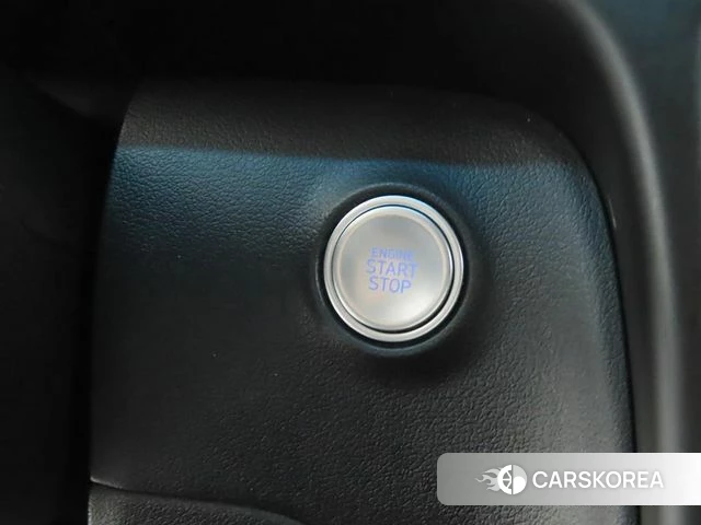 Hyundai Staria 2022 Серебряный из Кореи, фото 4