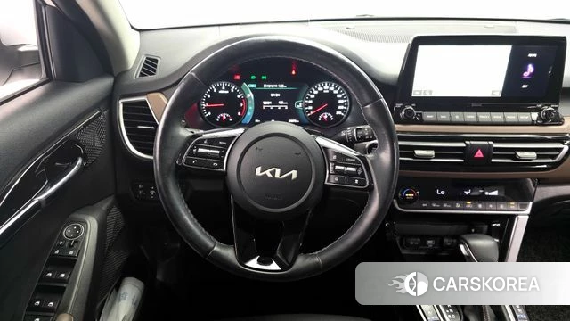 Kia Seltos 2022 Белый из Кореи, фото 4